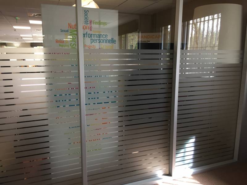 Comment créer de l'intimité et de la confidentialité dans les bureaux d'une école à Marseille13009